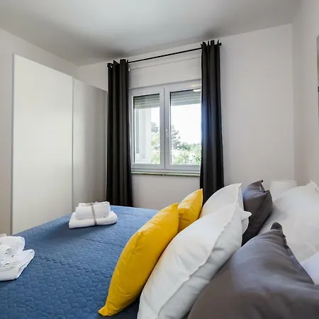 Ema Apartmán Mravince